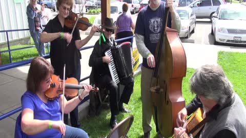 Sunday River Waltz - Sonoma County Bluegrass & Folk Music Festival