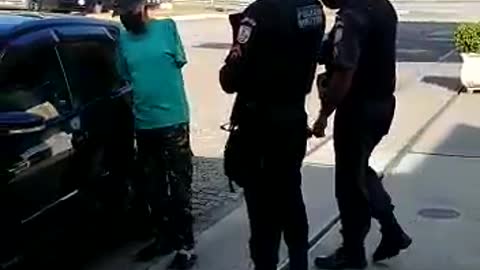 the man leaves the cops completely perplexed