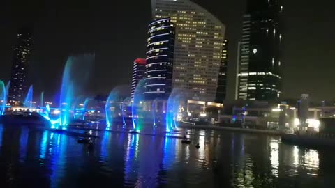 Amazing Dancing Fountain show in Dubai