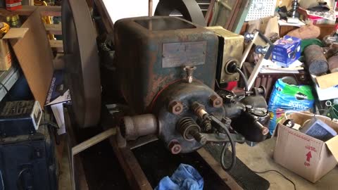 Antique Sprayer Engine (Witte) 2 hp. running