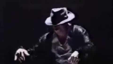 Never Before Seen Michael Jackson Robotic Billie Jean Dance moves