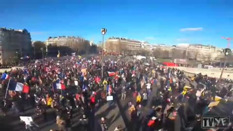 Drone footage from the protest against medical dictatorship in Paris, France yesterday