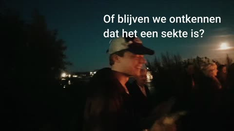 Een betoverde Max van den Berg weet niet of hij het zeggen mag maar zit in een globale sekte