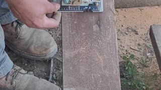 Ripping down a board with a circular saw and no marks - The Construction Guy