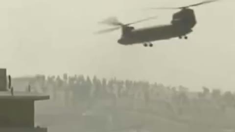 Chaotic US Evacuation of Kabul. Civilians Rush to Flee the Taliban.