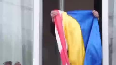 Georgian grandmother is at war with her grandson, forbidding him to hang out the Ukrainian flag
