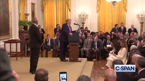 Trump and Yankees' Rivera enter East Room to Metallica song