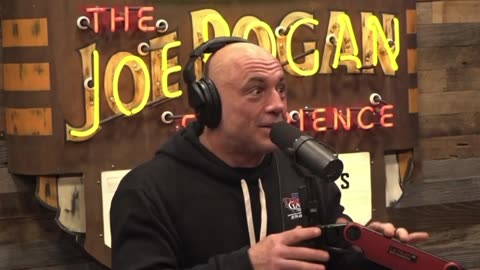 Shane Gillis brings up the Biolabs in Ukraine on Joe Rogan’s show 👀