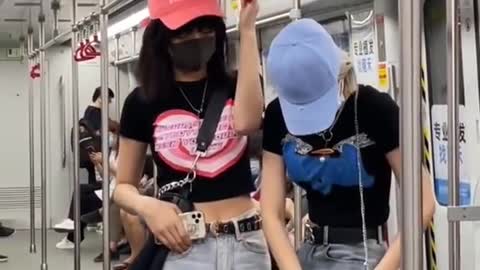 Street fashion Chinese videos great music