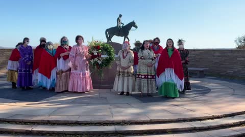 Amazing Grace sung in Cherokee by the Women's Pocahontas Club