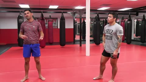 MMA Footwork Hacks: Setting Traps With Movement By Dominick Cruz 4