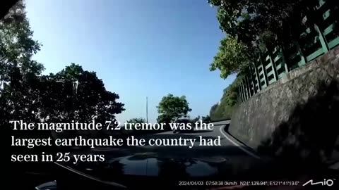 Massive boulder crushes car amidst earthquake in Taiwan!!