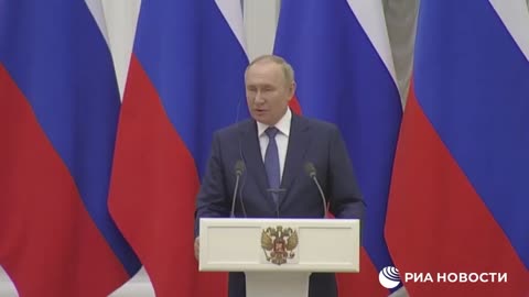 7 febbraio 2022 - Vertice Russia - Francia: Putin si rivolge a Macon (leggi all'interno)