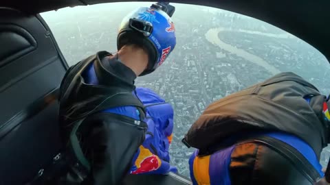 Flying Through Londons Tower Bridge