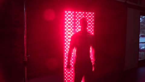Red Light Therapy | 5 Reasons to Try Photobiomodulation | Bio-hacking (Scientific Results)