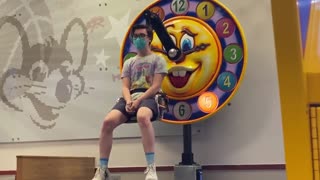 Chuck E. Cheese Ride Breaks Mid-Ride