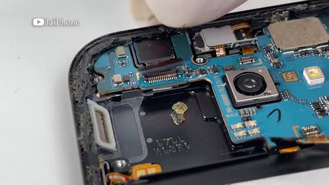 Restoring abandoned destroyed phone | Found a lot of broken phones for restore