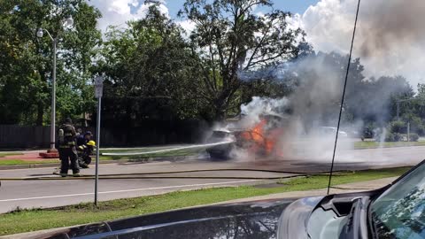 Toyota RAV4 Bursts into Flames