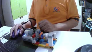 LEGO Boost/WeDo CAM and Follower Part 1