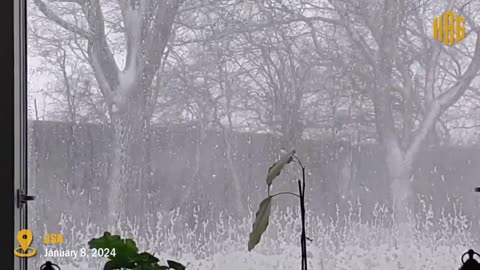 ***2 minutes ago in Texas, USA! The worst snowstorm paralyzed cars and homes in Texas