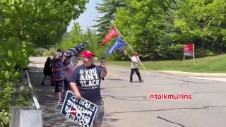 Trump Supporters ROAST Biden As He Drives Through New Hampshire