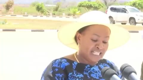 Angry WAVINYA CRIES PAINFULLY as she lectures RUTO for demolishing Churches and Houses in Mavoko!!.