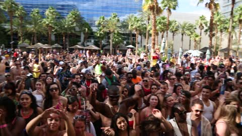 DJ Pauly D spinning live at Rehab Pool Party