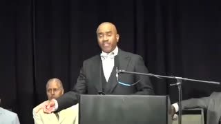 Pastor Gino Jennings: "Wedding Rings"