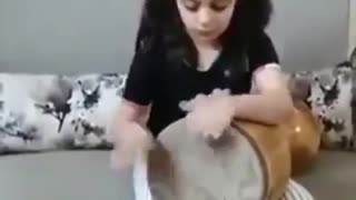 Little Persian Girl Plays Tombak Like You Won't Believe