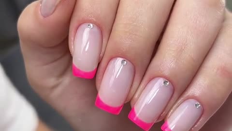 Asmr nails