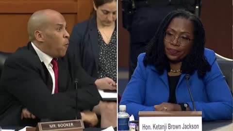 Mass Cringing Ensues as Sen. Booker Attempts Second "Spartacus" Moment