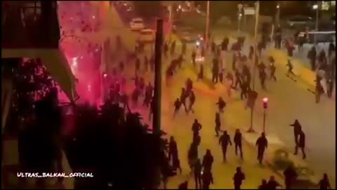 🔥🇬🇷 GRÈCE: RIPOSTE POPULAIRE CONTRE LES VIOLENCES POLICIÈRES 🔥