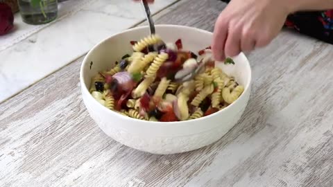 Easy and Tasty Cold Pasta Salad Recipe.