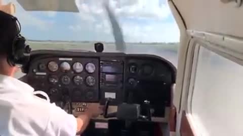 CHECK THIS OUT___Cessna 172 Crashes During Landing