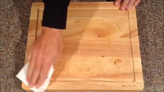 How To Season A Wooden Chopping Board