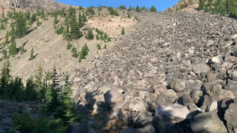 Central Oregon - Little Three Creek Lake - Hiking Beyond and Above the Lake - 4K