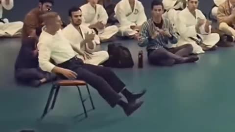 Two Demonstration of One Inch Punch Technique