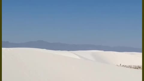A Perfect Paradise: Life in a White Desert - Splendid Nature - Harmonious Scenery