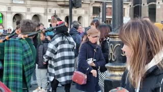 Bagpipe music on the streets of London