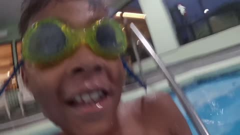Swimming time with cam