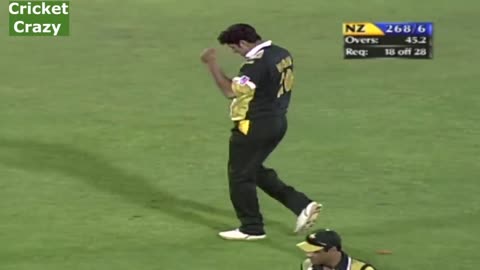 Wasim Akram Most Skillful Bowling With The Old Ball Amazing Reverse Swing Bowling