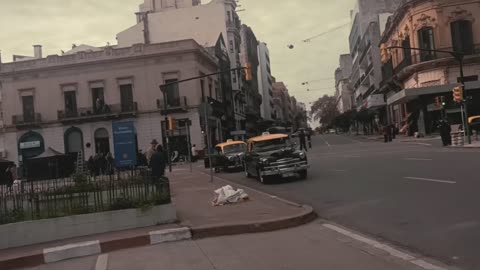 1950s cars in Montevideo during the filming of a movie (2)