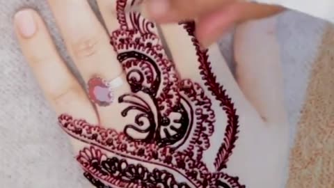 Simple mehndi design #mehndi #bridalmehndi #backhandmehndi #henna #handmehndi