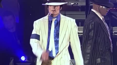 Michael Jackson - Smooth Criminal - Live HIStory Tour Munich 1997 HD