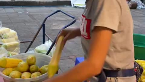 Boiled Corn Cutting Skills _ Thai Street Food _shorts-ix5n3dWOOR0