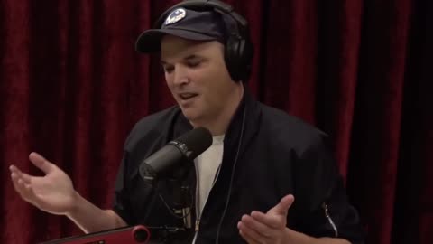 Joe Rogan & Matt Taibbi: HOW Are Charlatans Able To SCAM People Out Of Billions Of Dollars $