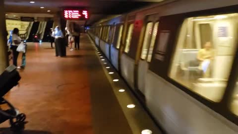 Boxing match on an Orange Line train