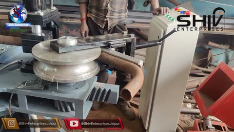 180-DEGREE HYDRAULIC PIPE BENDING MACHINE