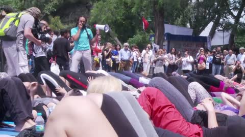 Turkish protesters hold mass yoga demo