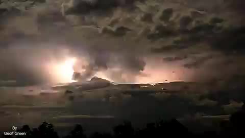 Beautiful Time-lapse of an Incredible lightning storm over Western Australia